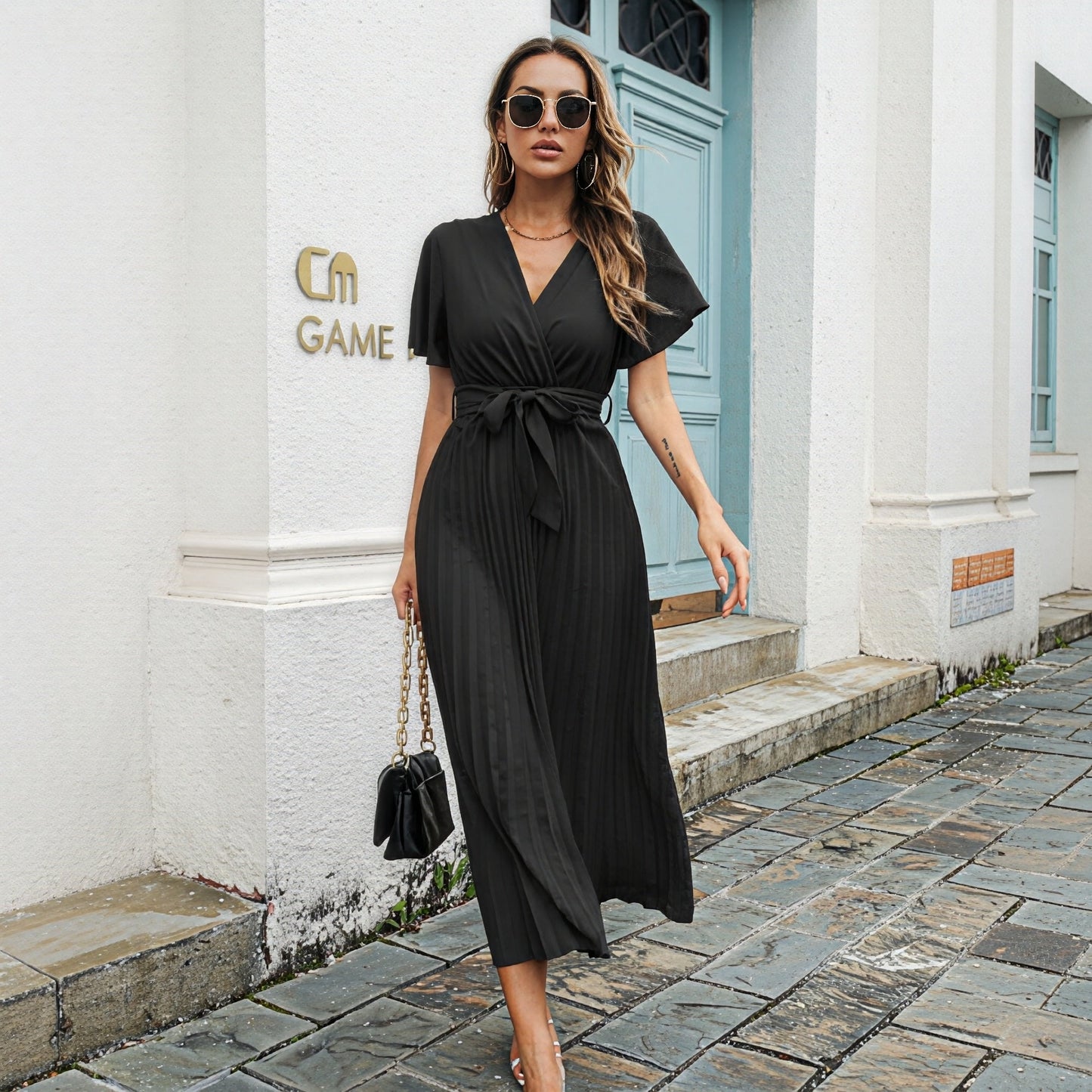 Haide - Pleated dress with a V-neck