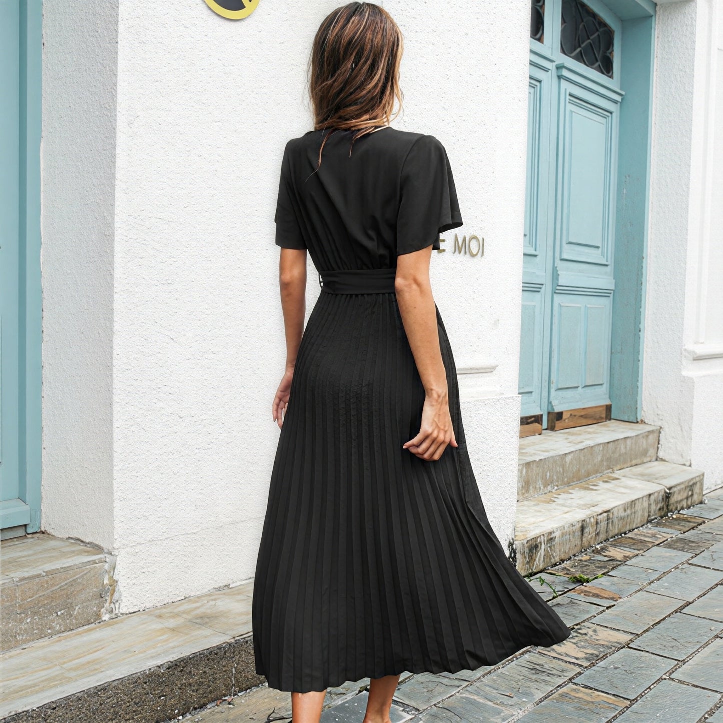 Haide - Pleated dress with a V-neck