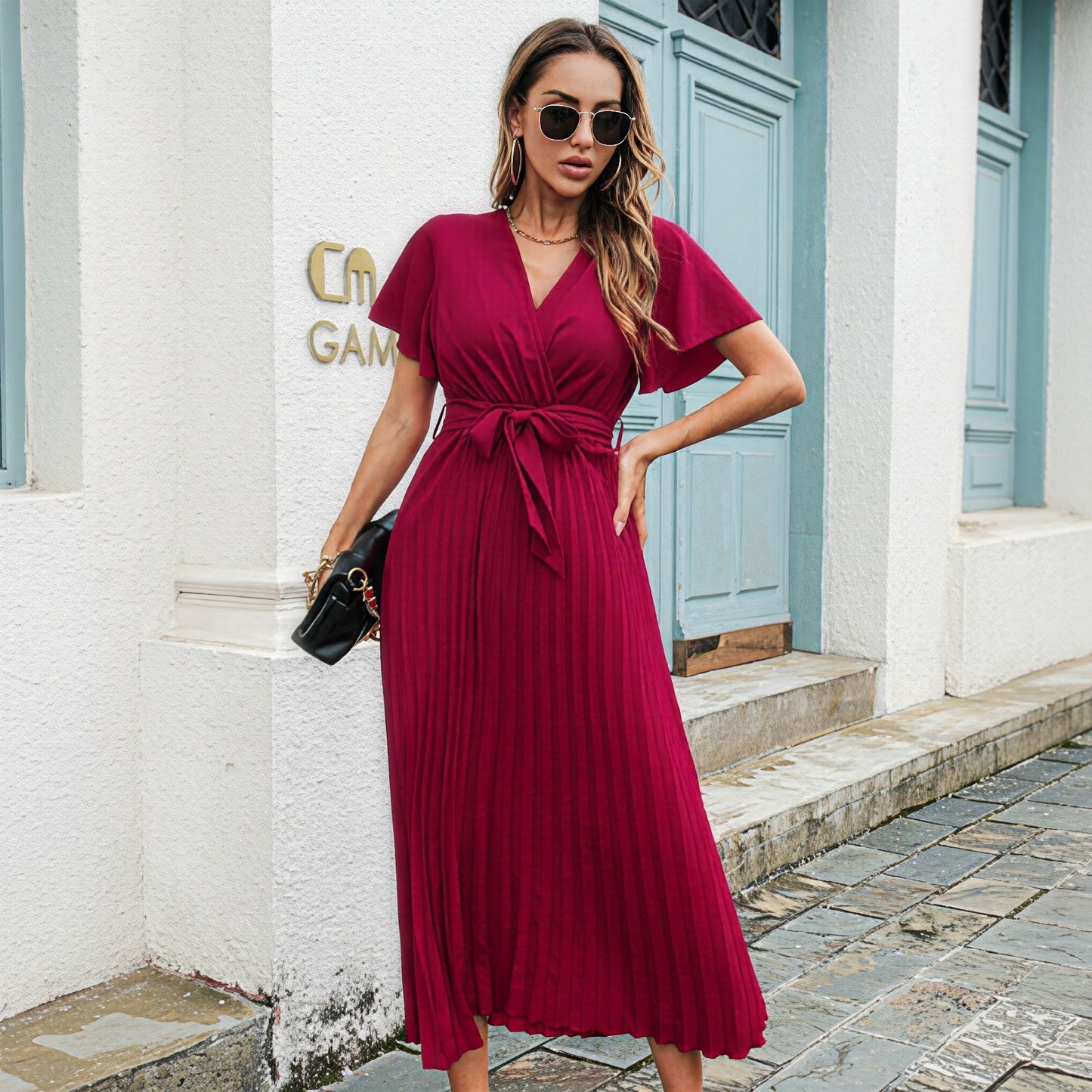 Haide - Pleated dress with a V-neck